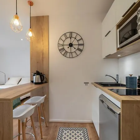 Urban Furnished Flat Annecy