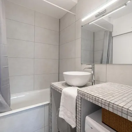 Urban Furnished Flat Apartment Annecy
